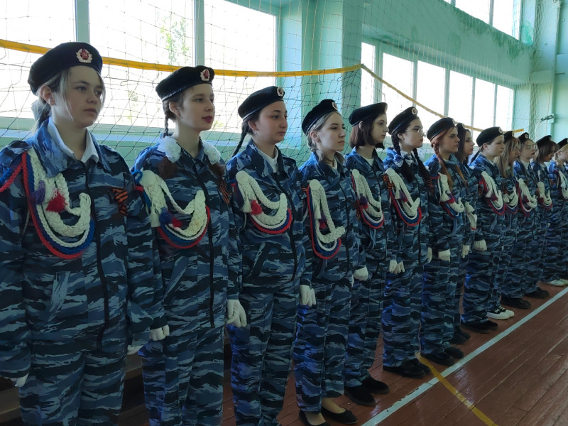 Линейка, посвященная Дню Победы, прошла в МКОУ «СШ №10».